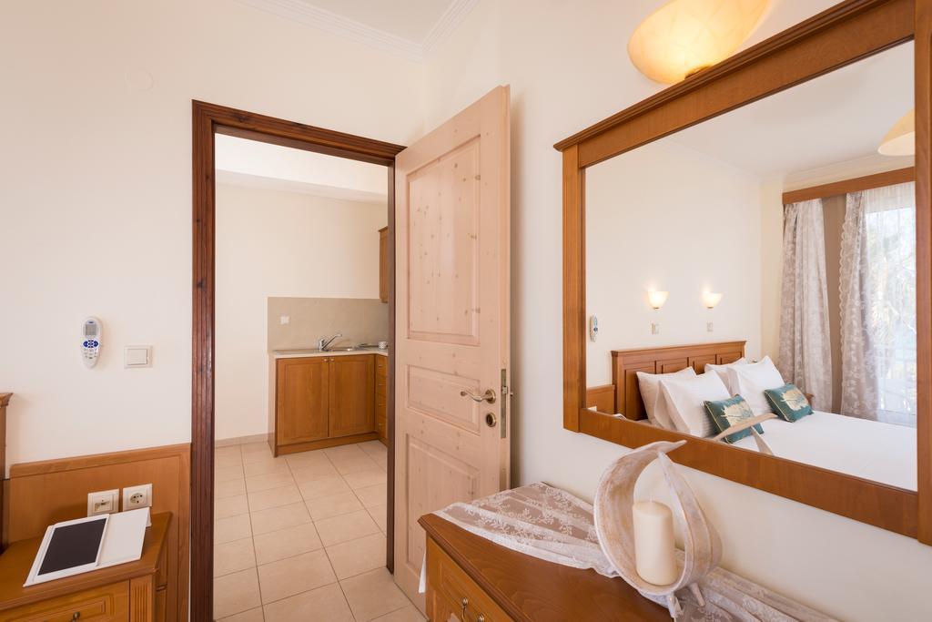 Aparthotel Hermes Sea View