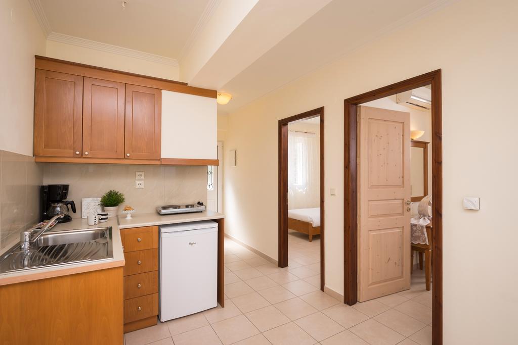 Hermes Sea View Aparthotel 3*