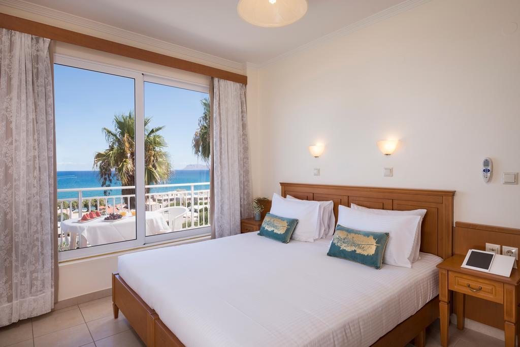 Aparthotel Hermes Sea View 3*