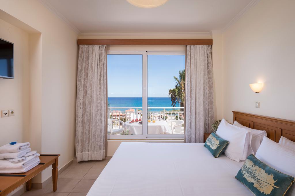 Aparthotel Hermes Sea View 3*