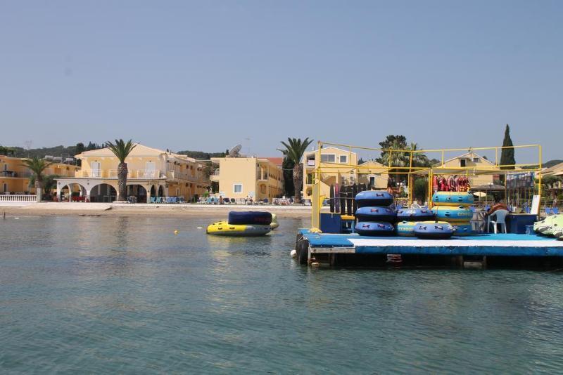 Lemon Grove And Aparthotel 2*