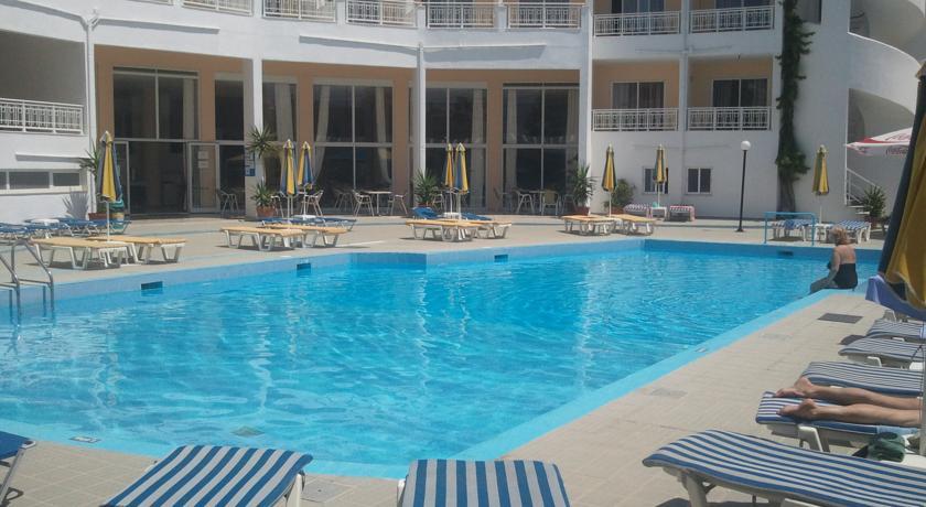 Kris Mari Hotel 3*