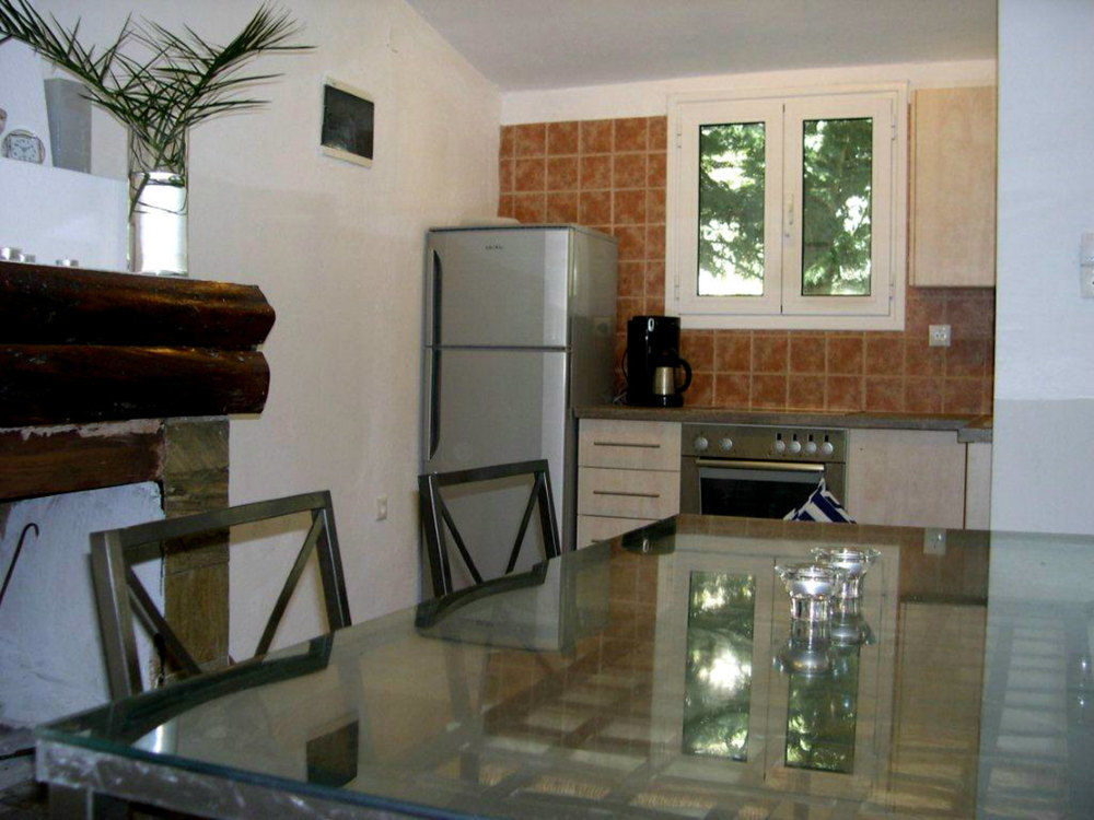 Ftelia * Skiathos Town
