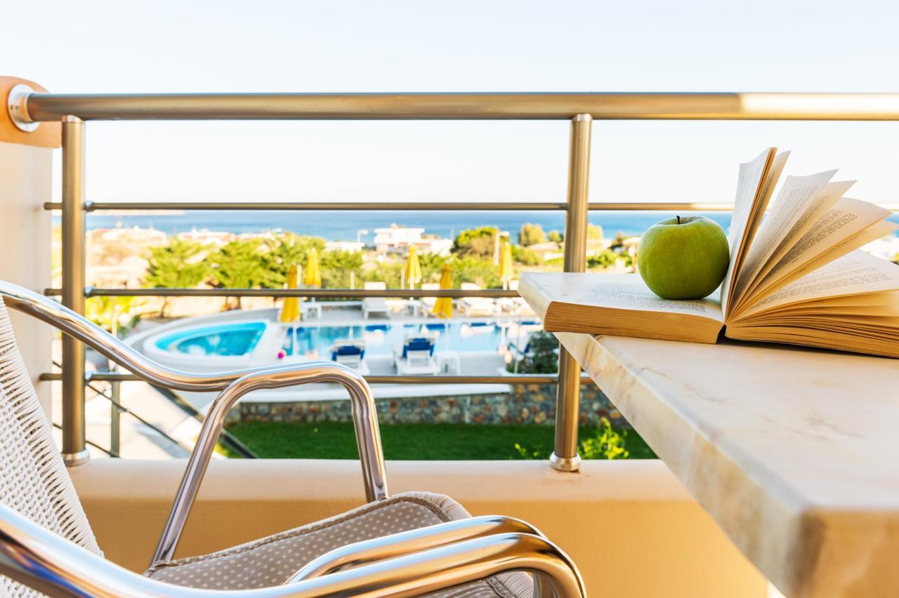 Villa Pefki Sea View Villas *