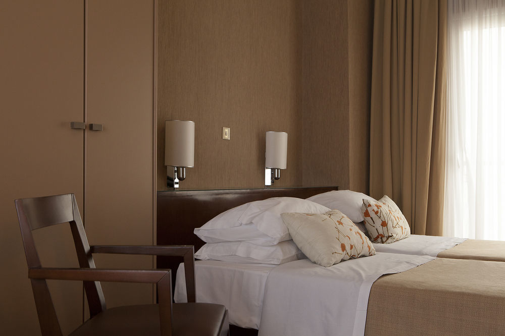 Philippos Hotel 3*