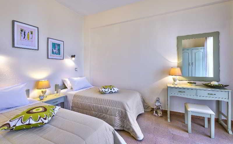 Aparthotel Agrimia 2*