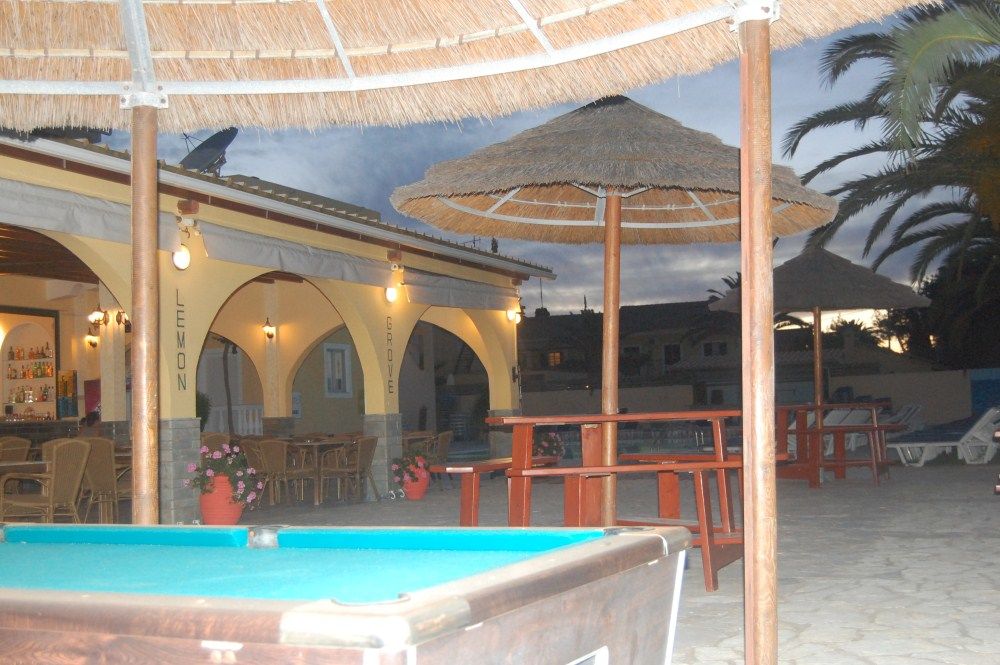 Aparthotel Lemon Grove And 2*
