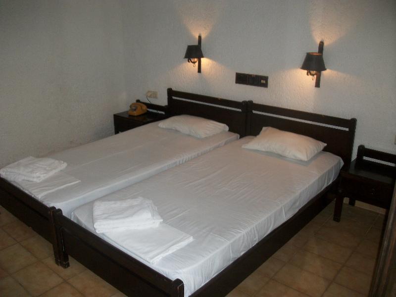 Hotel Efi 2*