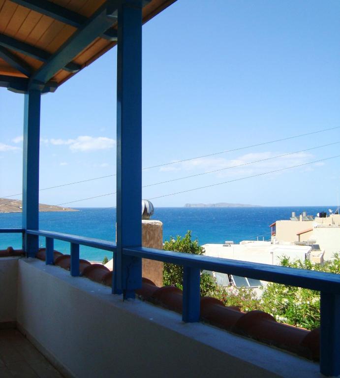 Corina Apartment *