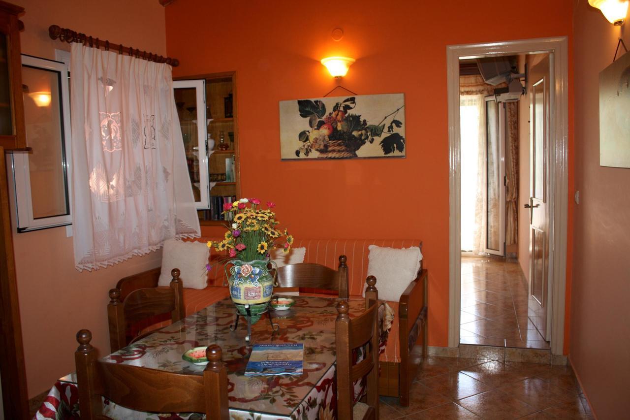 Apartment Holiday Dina *