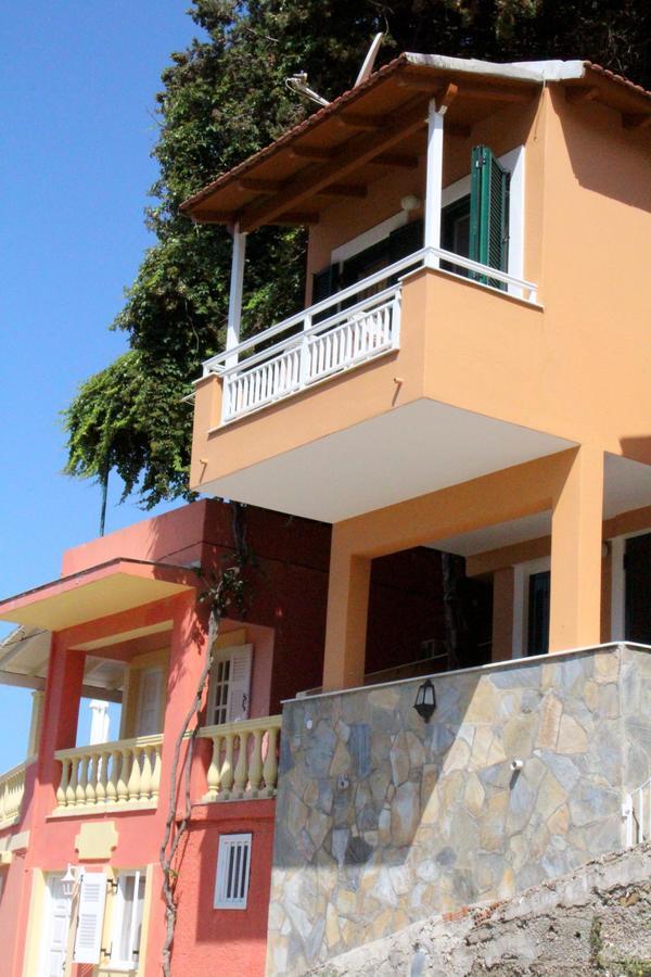 Apartment Holiday Dina Paramonas (Corfu)