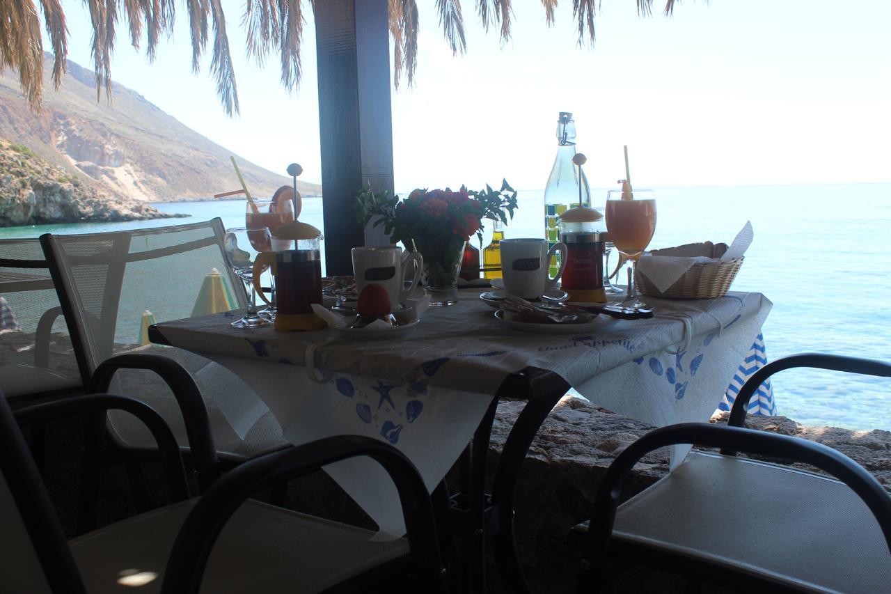 John Akroyiali Hotel
