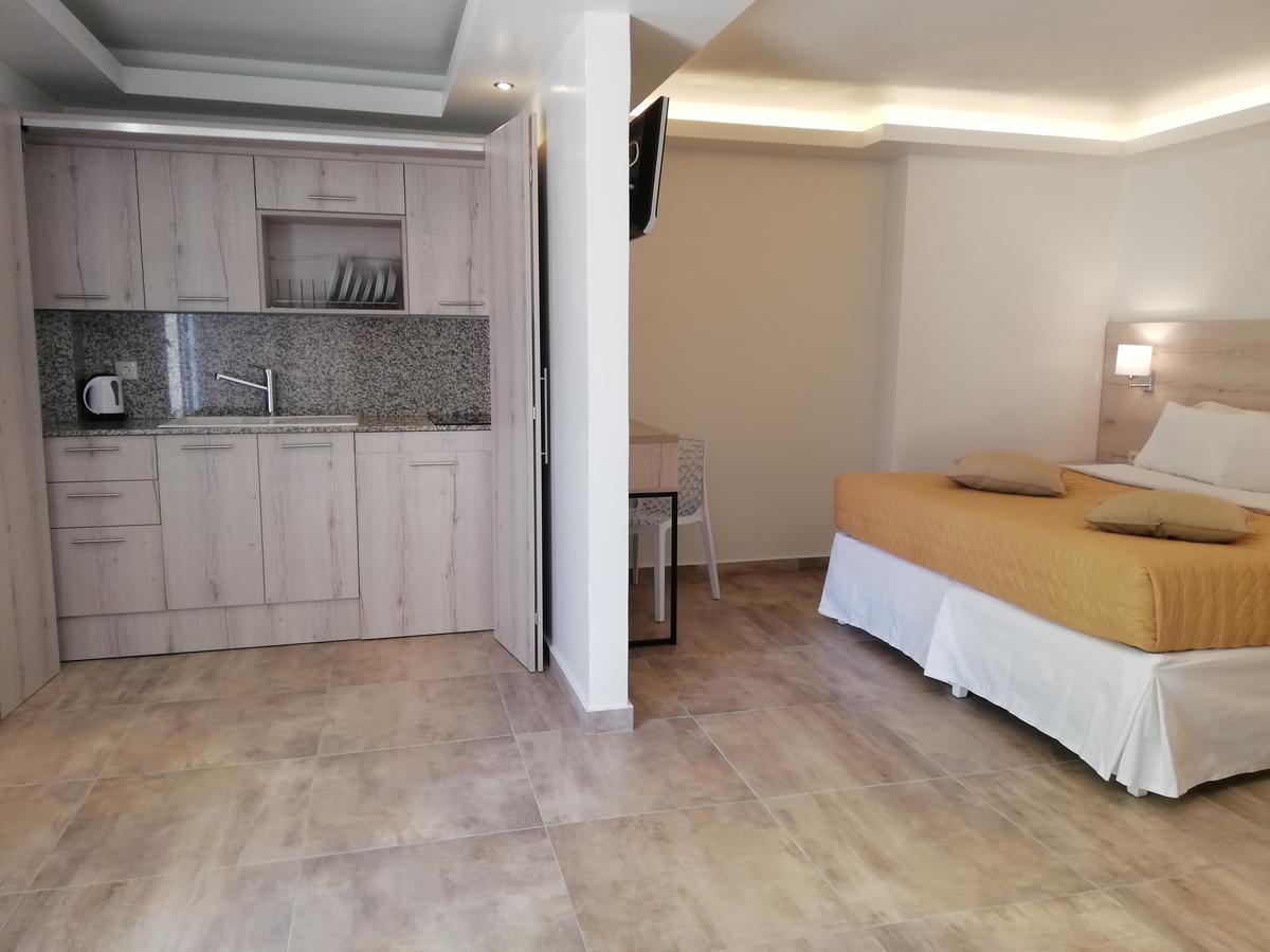 Malia Aparthotel 3*