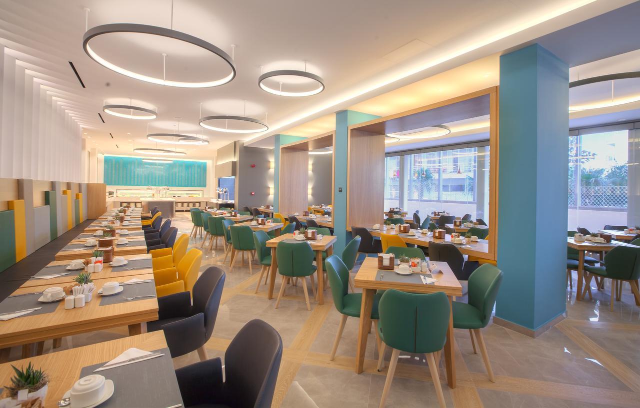 Blue Lagoon Hotel 4*