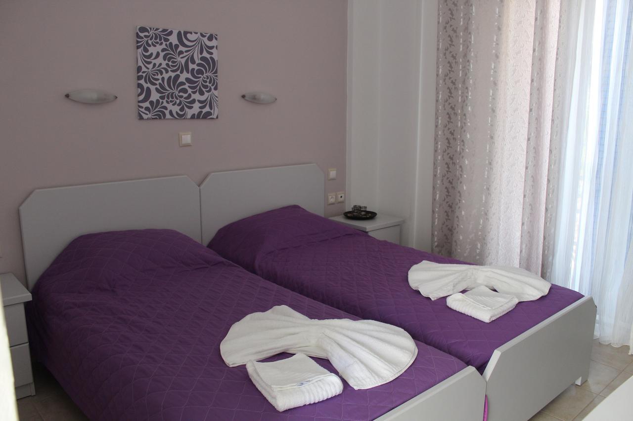 John Akroyiali Hotel Loutro