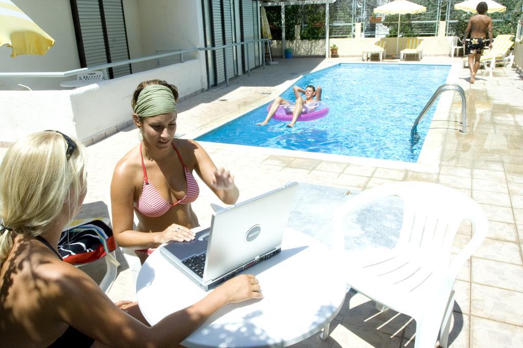 Esperides Aparthotel