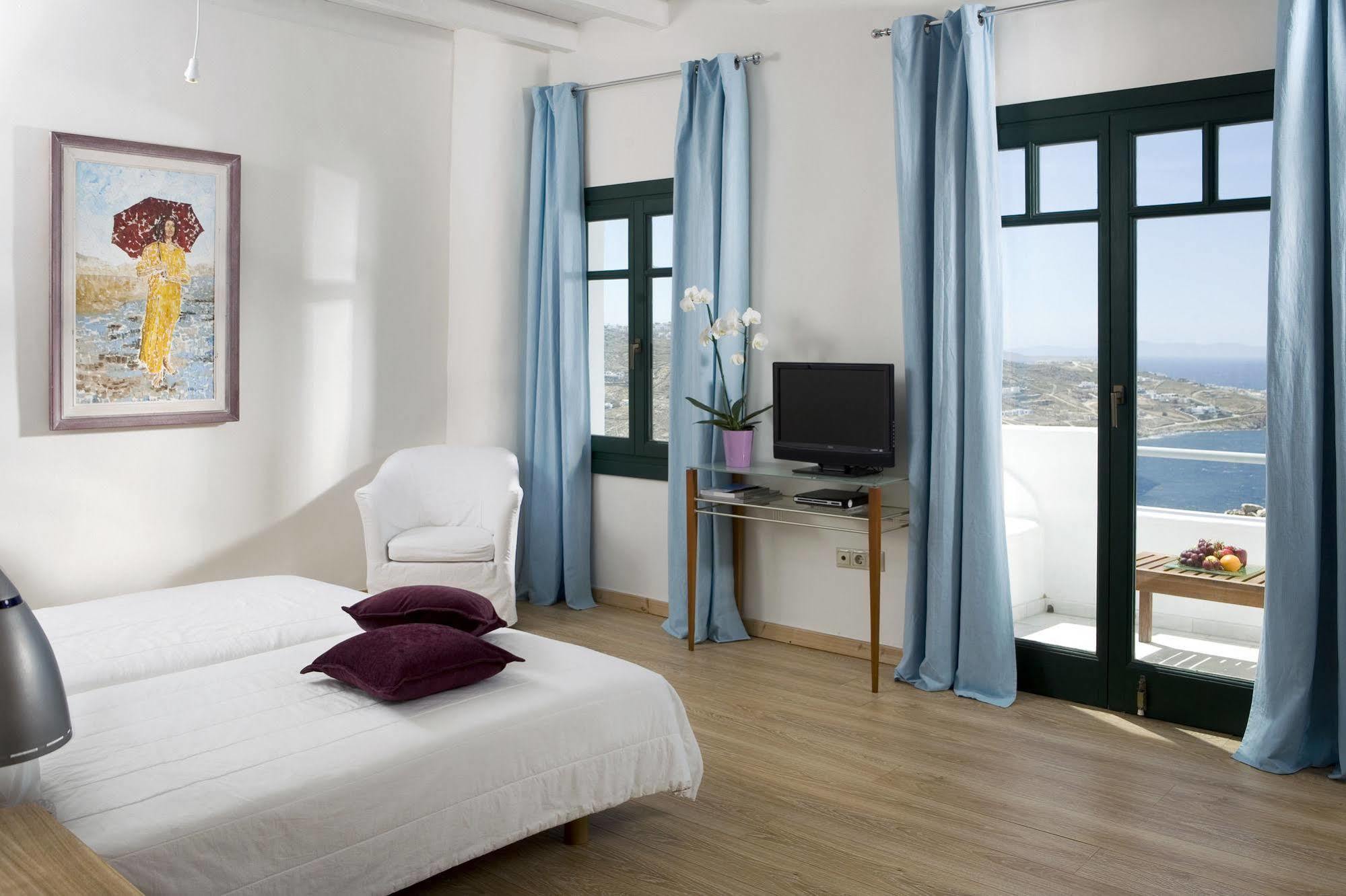 Tharroe Of Mykonos Boutique Hotel 5*