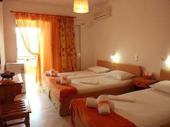 Filoxenia Skiathos Town