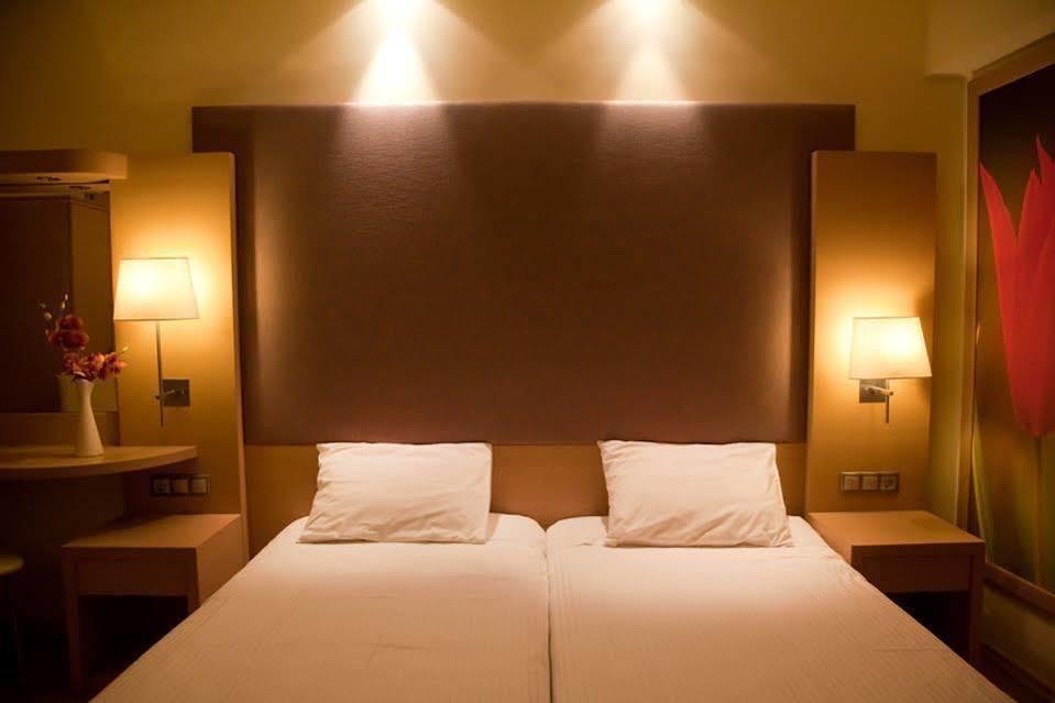 Hotel Four Season Colorado Hotel (Adults Only)