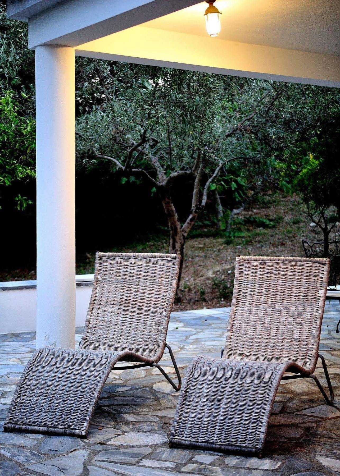 Ftelia * Skiathos Town