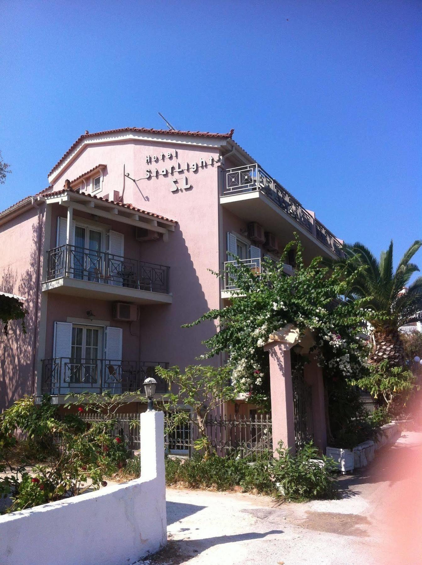 Starlight Hotel 4*