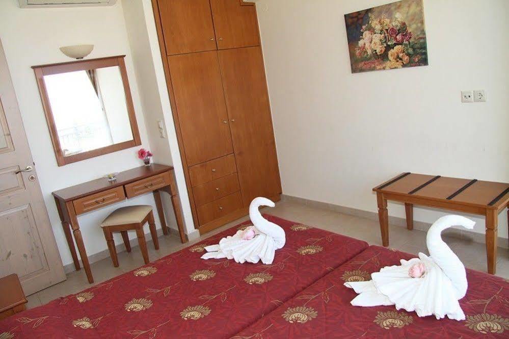 Aparthotel Hermes Sea View 3*