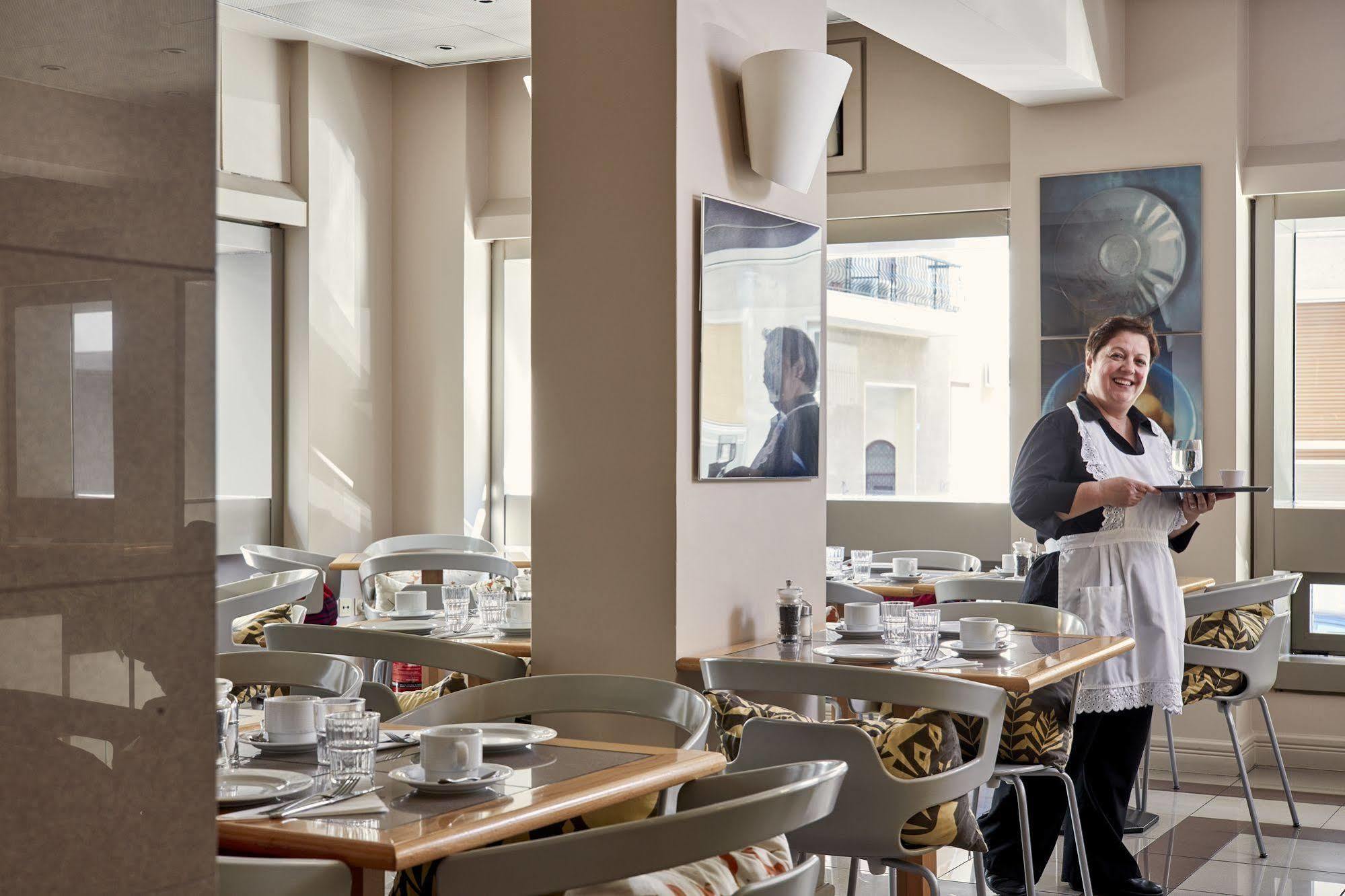 Philippos 3* Athens