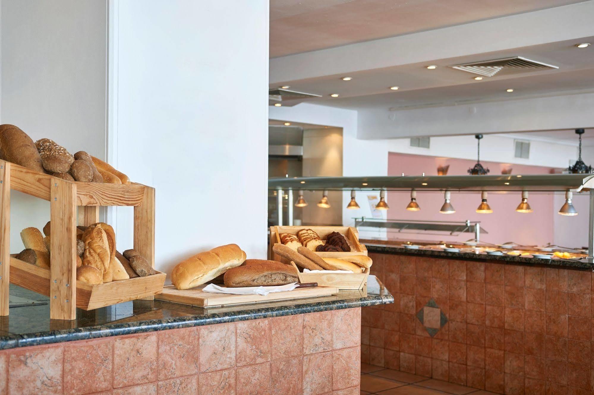 Louis Ionian Sun 4* Corfu (city)