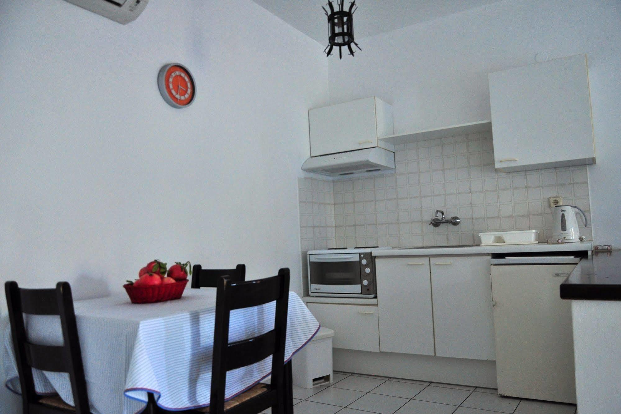 Sirius Aparthotel 2*