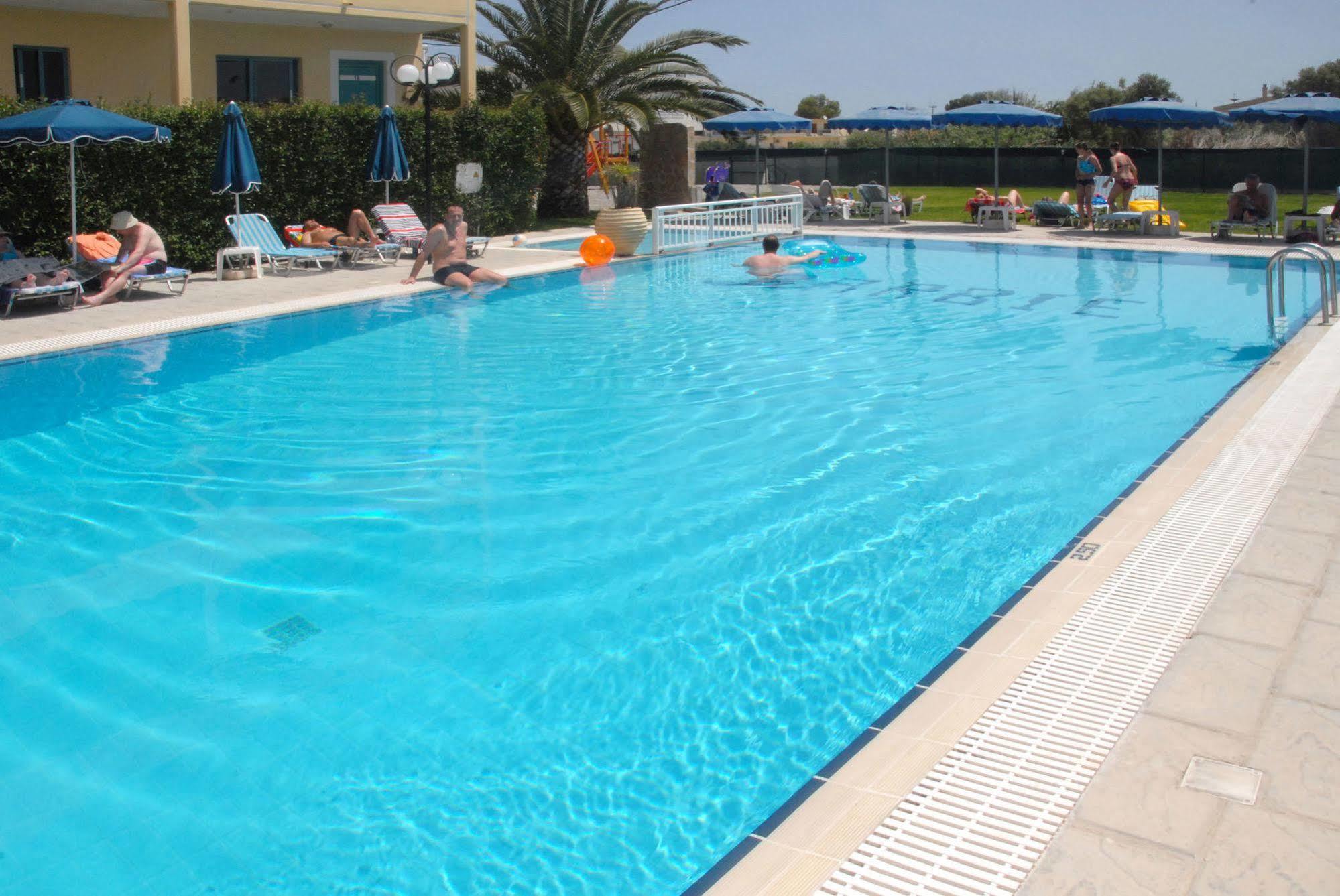 Aparthotel Barbie 2*