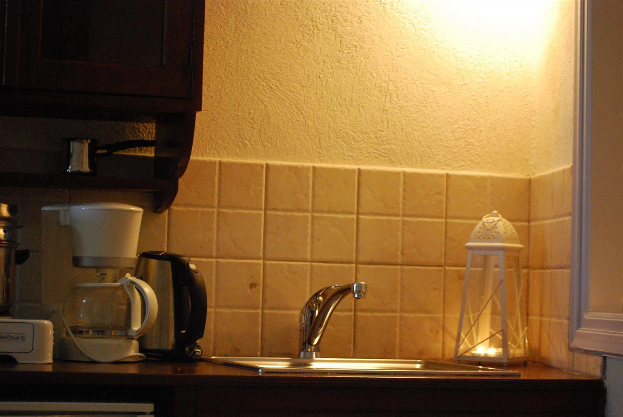 Golden Sunset Apartment
