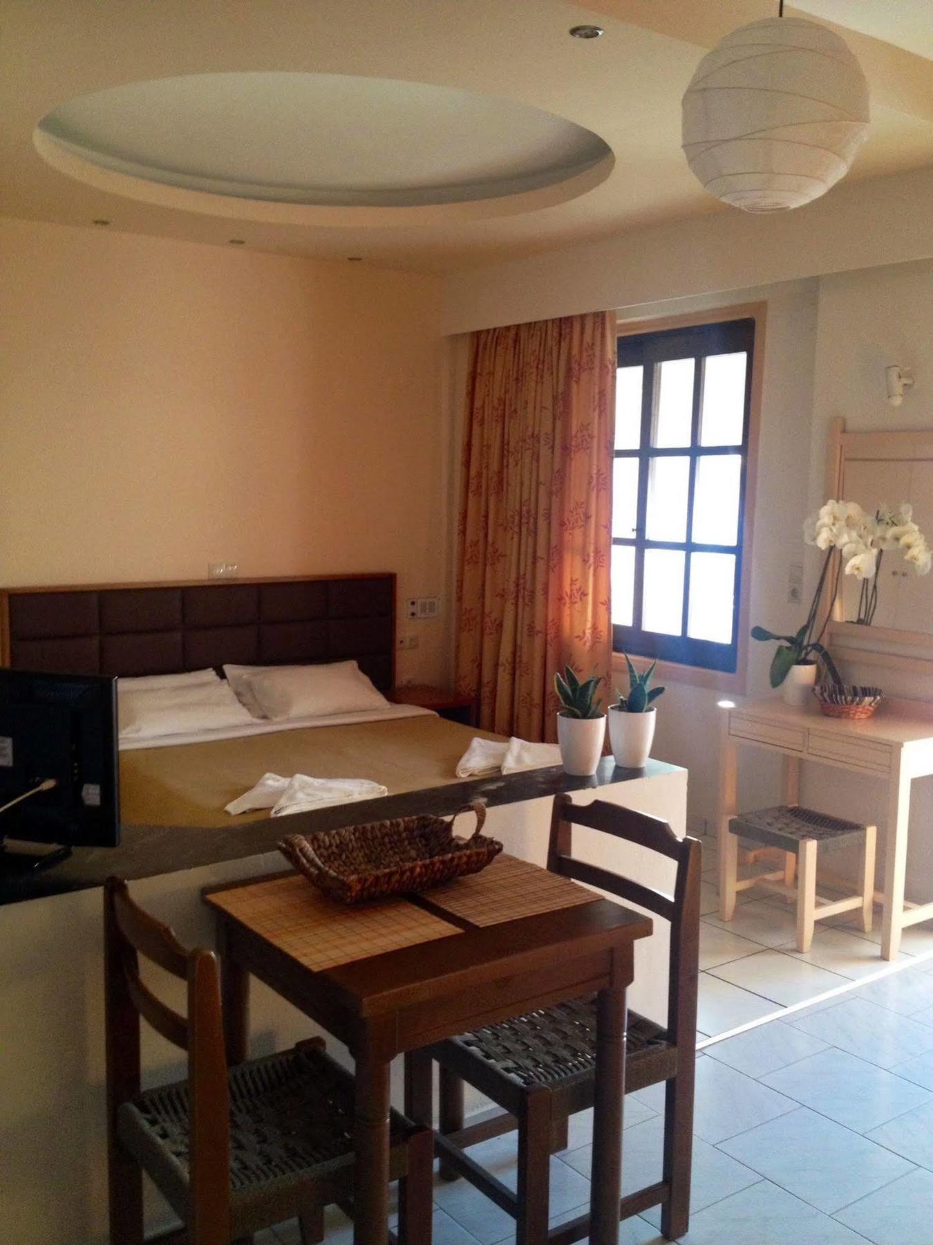 Oleander Apartment *