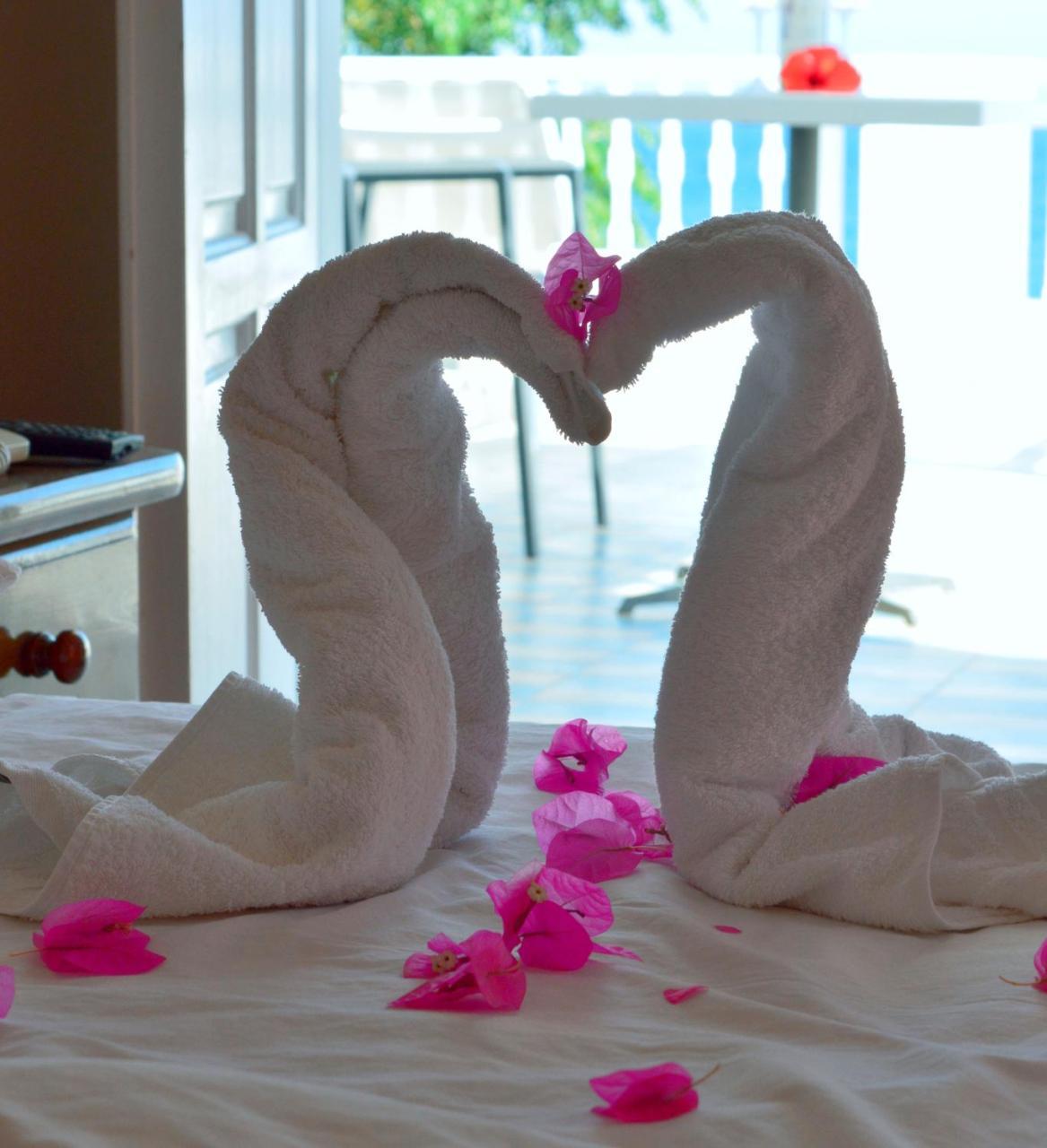 Dolphins Aparthotel