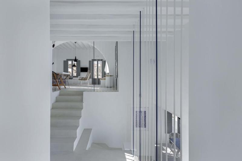 Sealine Villa Tourlos