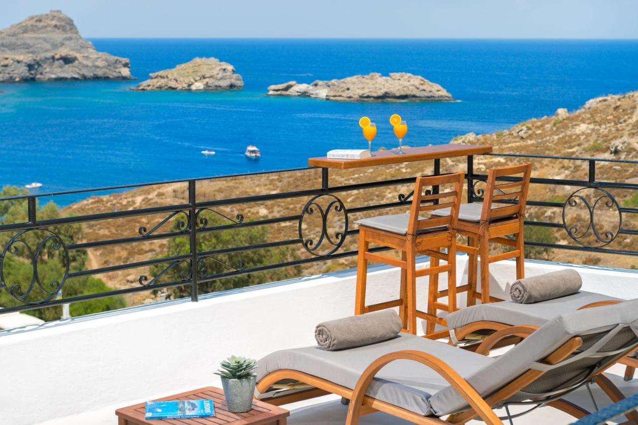 Villa Shore Boutique *