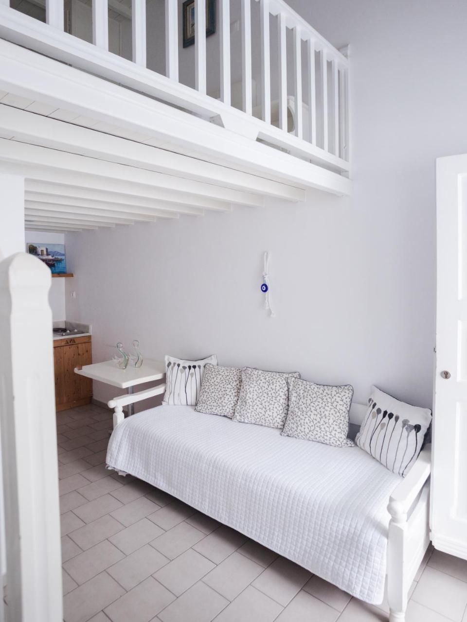 Hotel Infinity Mykonos Suites 2*