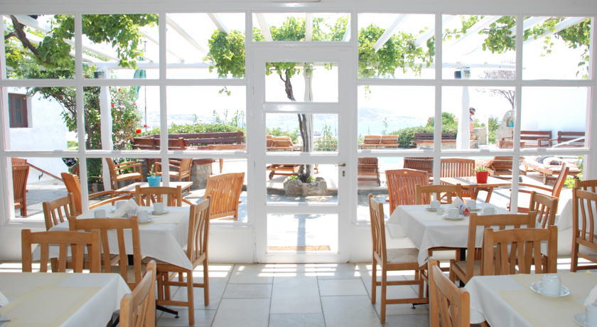Rhenia Hotel Tourlos