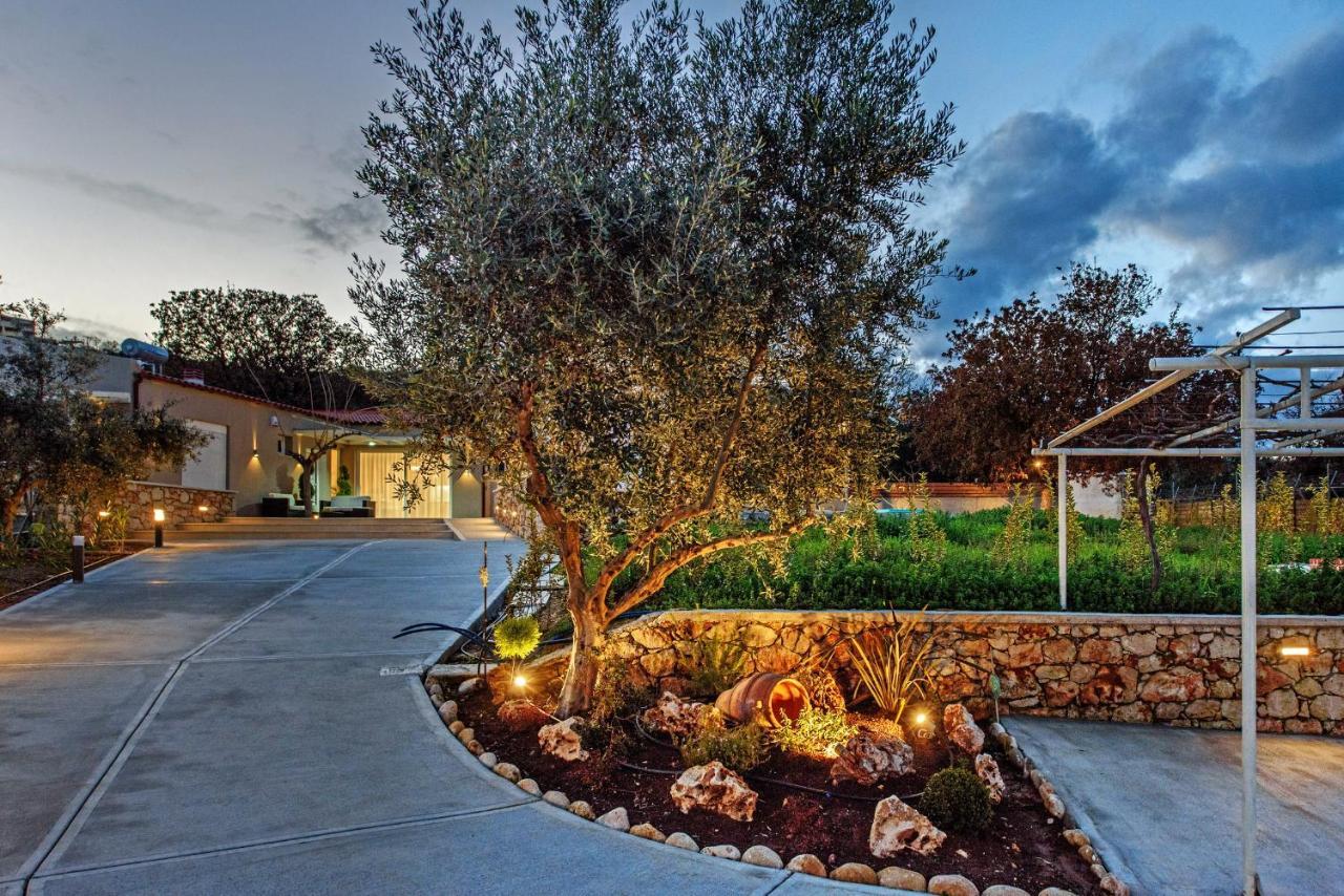 Villa4dreams Villa *