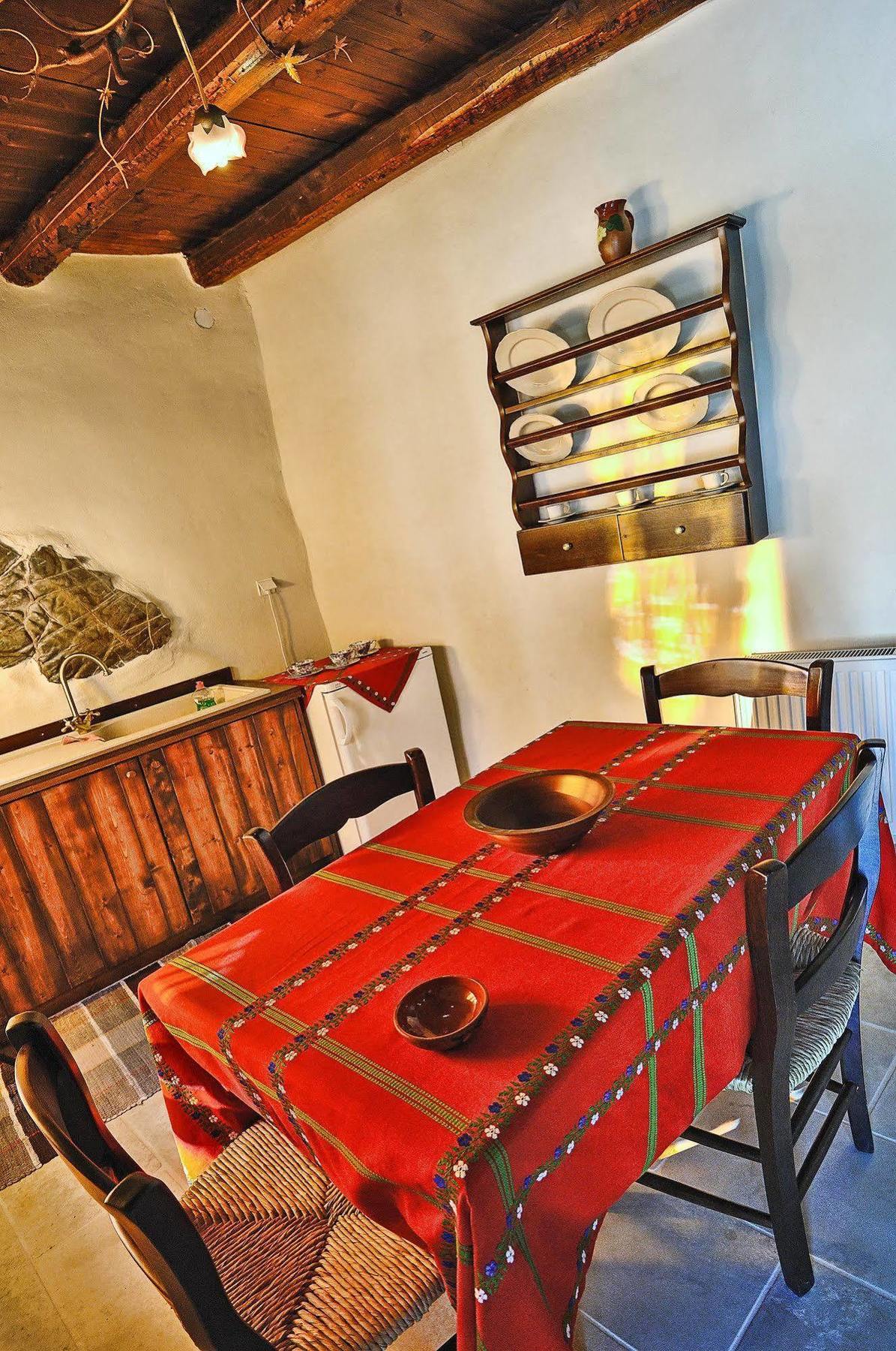Aparthotel Thalori Traditional Ecotourism Village Kapetaniana