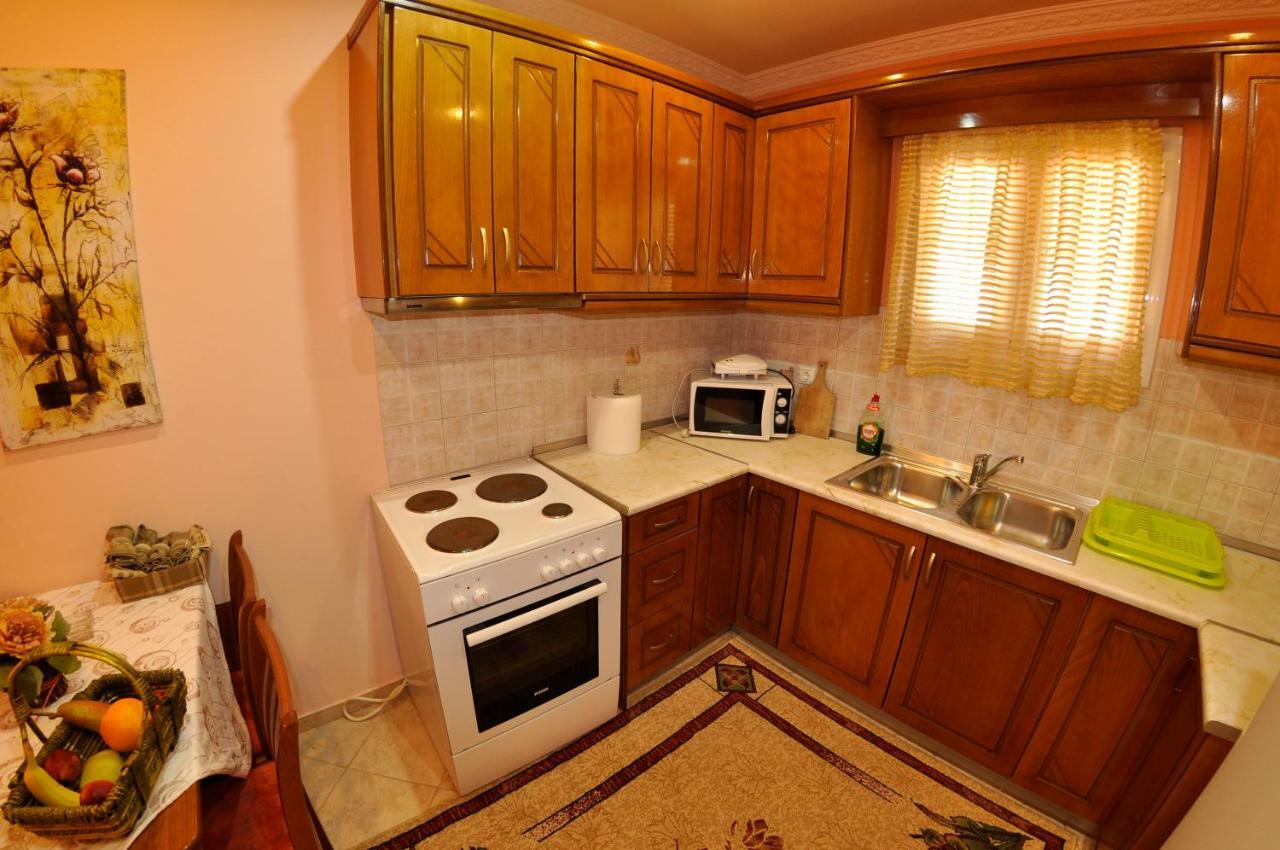 Chrinos House Apartment
