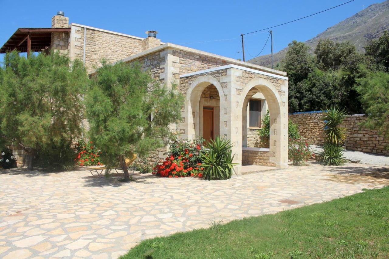 Petra-mare Holiday home Triopetra
