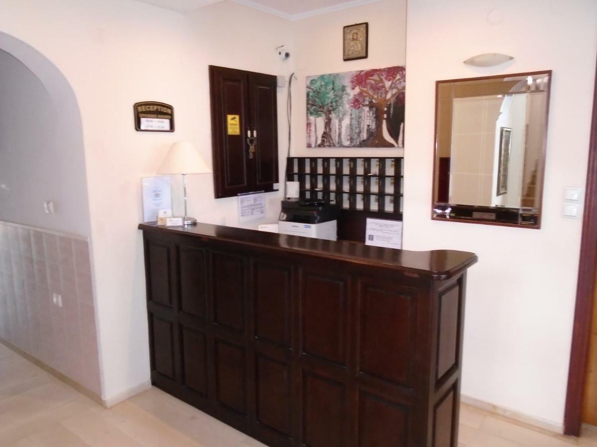 Triton Hotel 3*