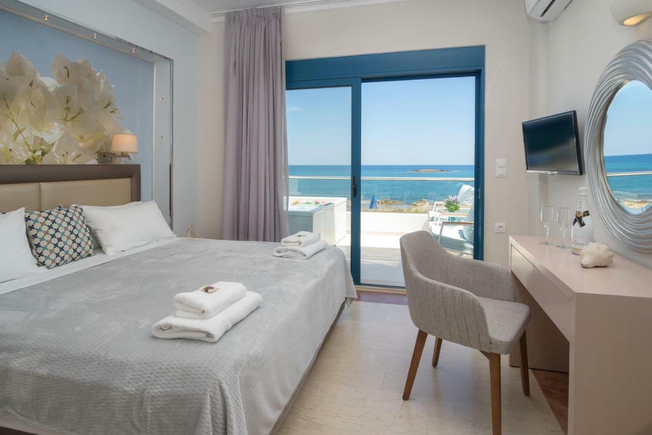 Aparthotel Pyrgos