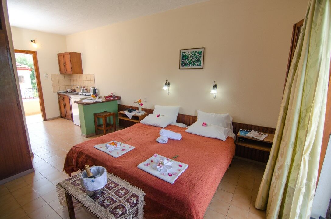 Margarita Apartment Kato Korakiana