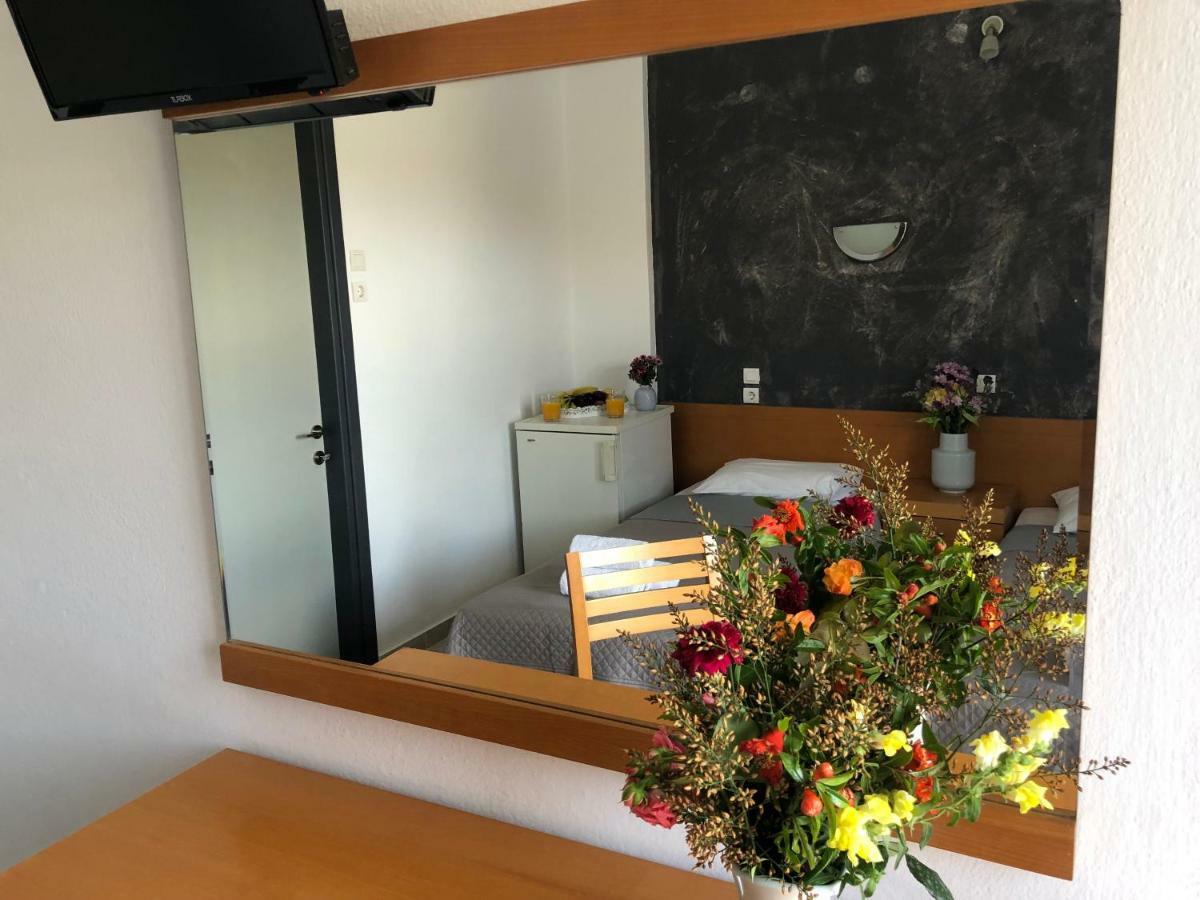 Central Guest House Skiathos *