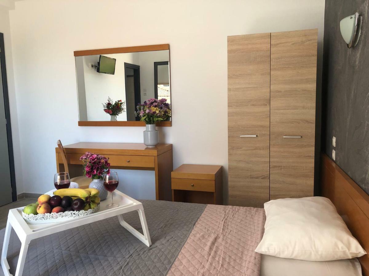 Central Guest House Skiathos
