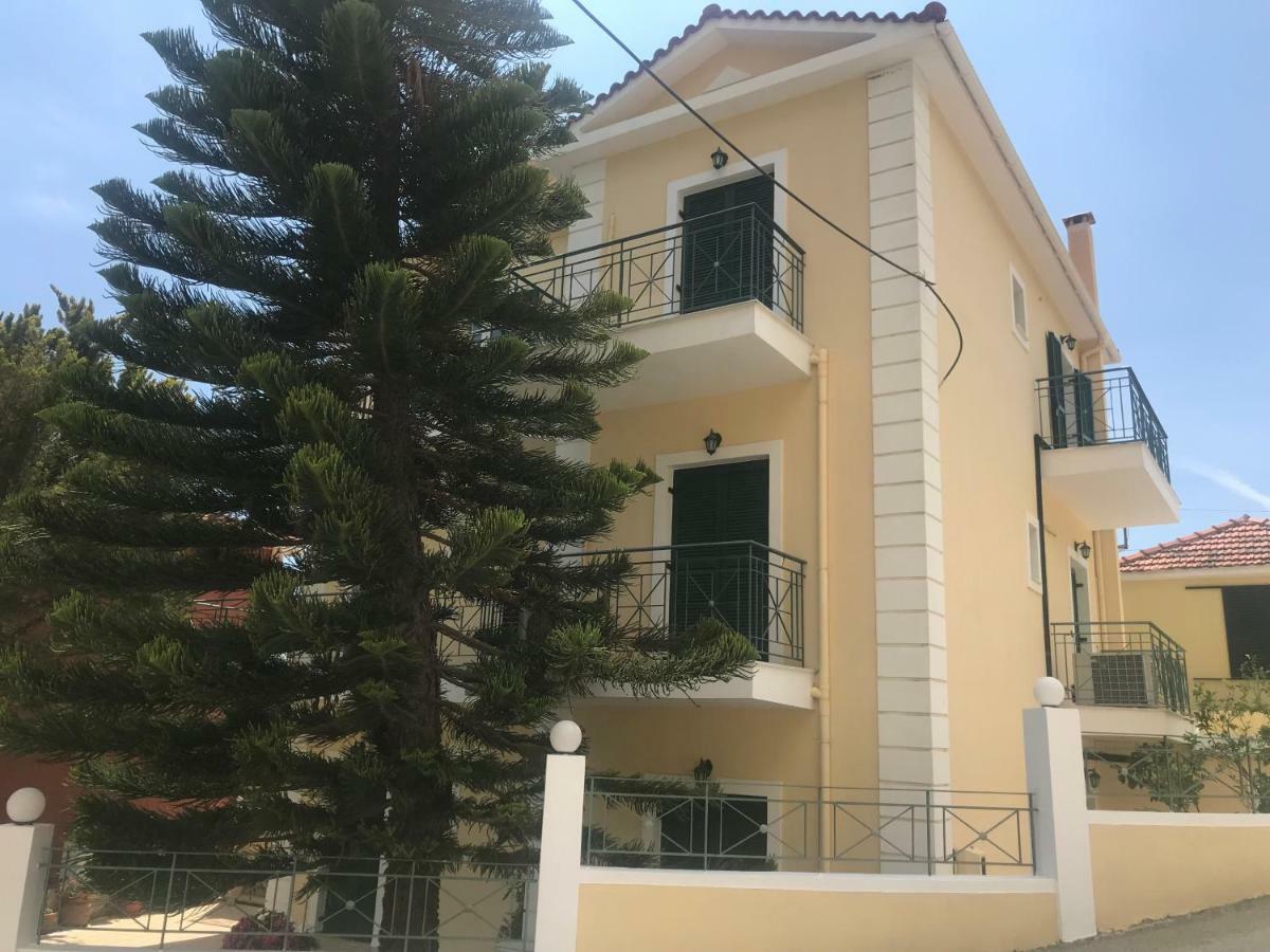 Naftilos Hotel Lourdata (Kefalonia)