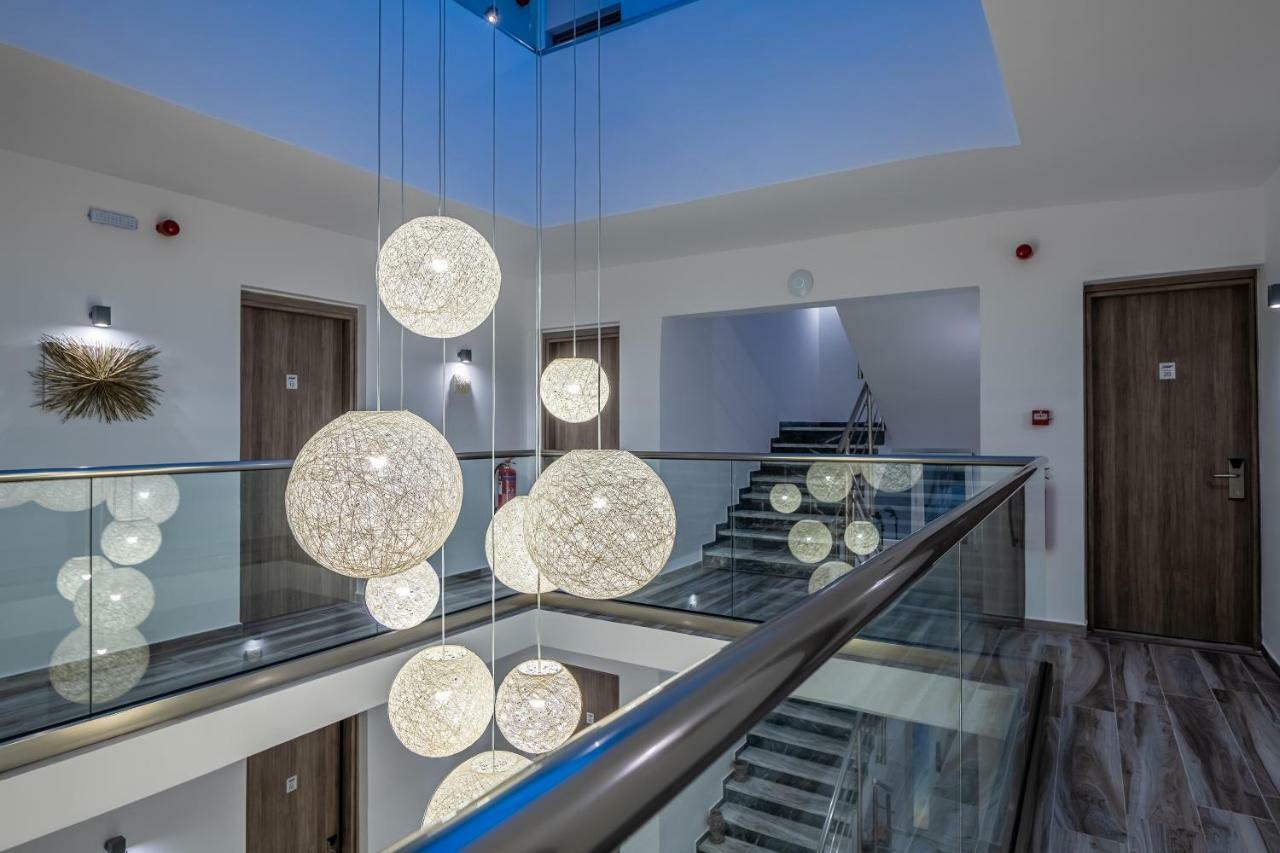 Hotel Kyma & 3*