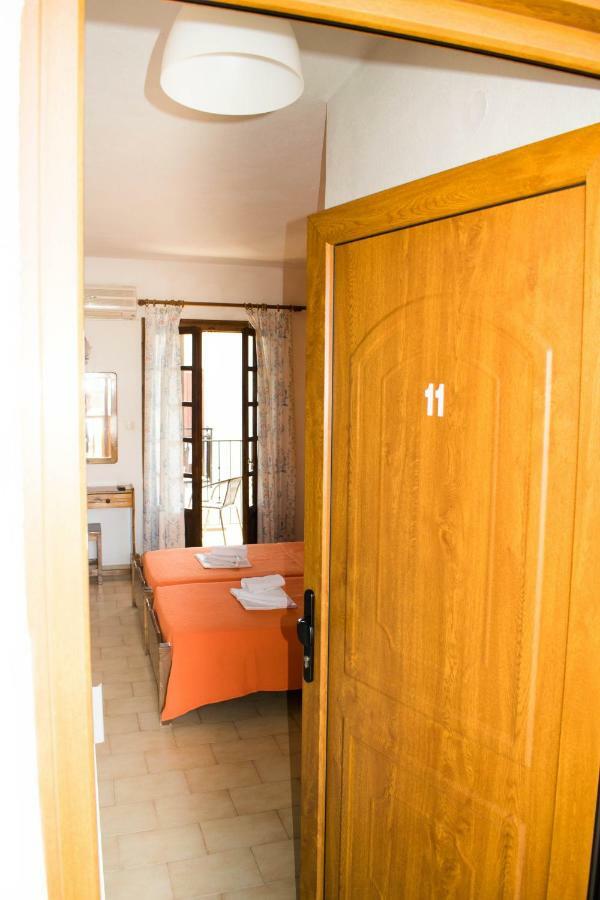 Eleni's House Guest house *