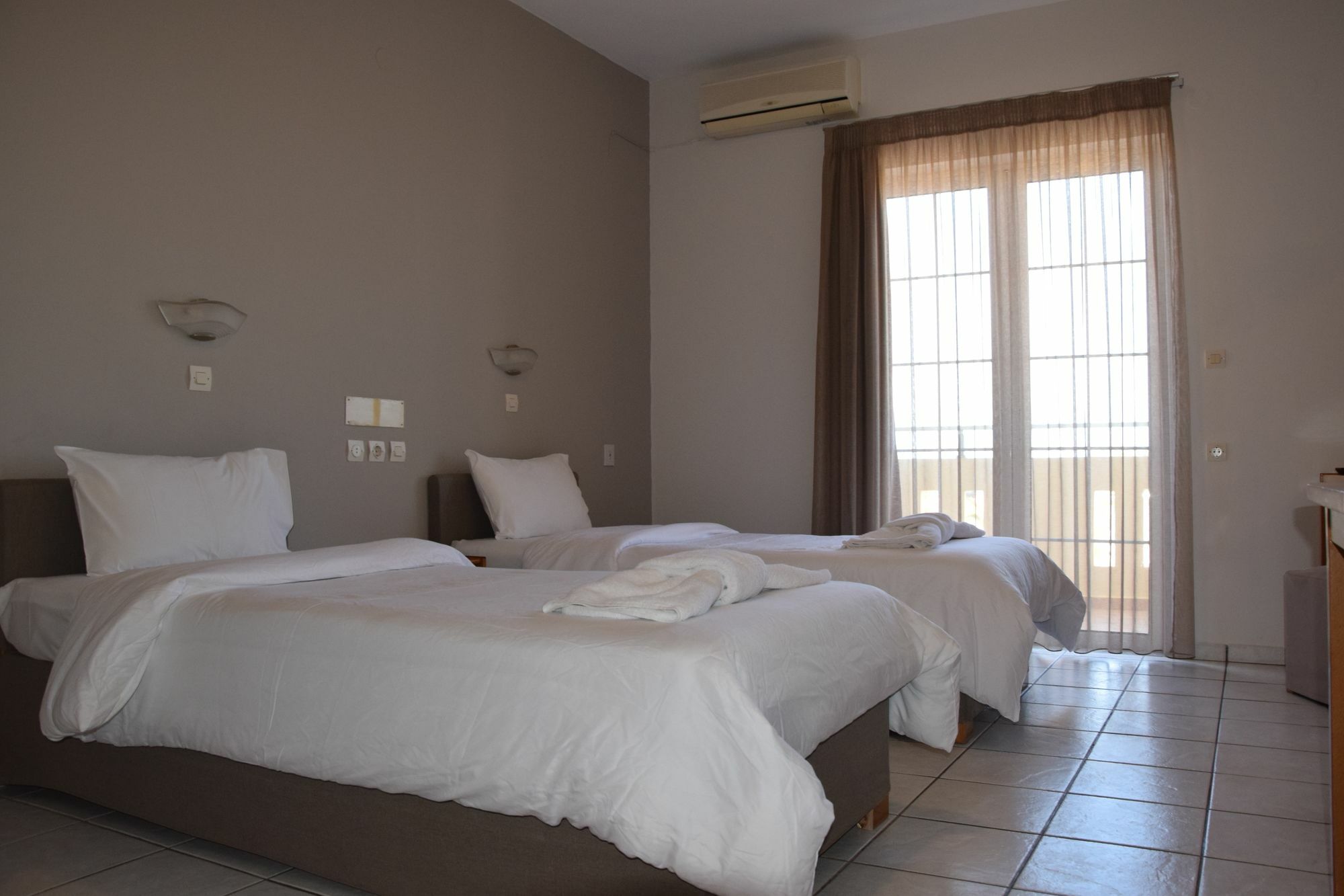 Amaryllis Aparthotel *